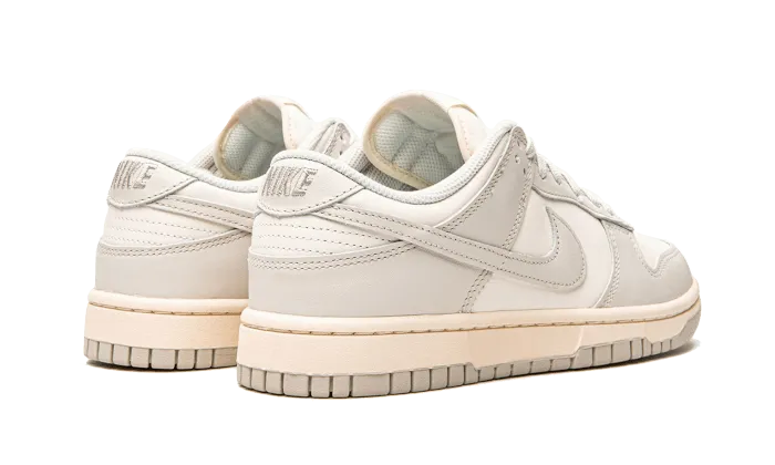 Dunk Low Light Bone