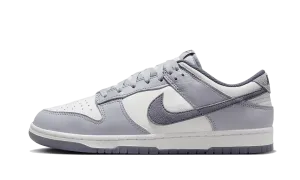 Dunk Low SE Light Carbon