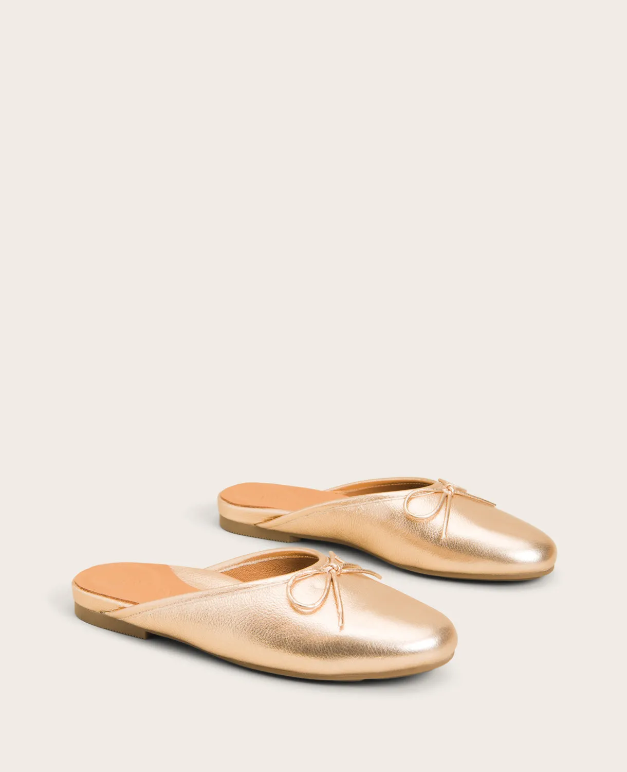 GENTLE SOULS - Eugene Leather Bow Flat Mule