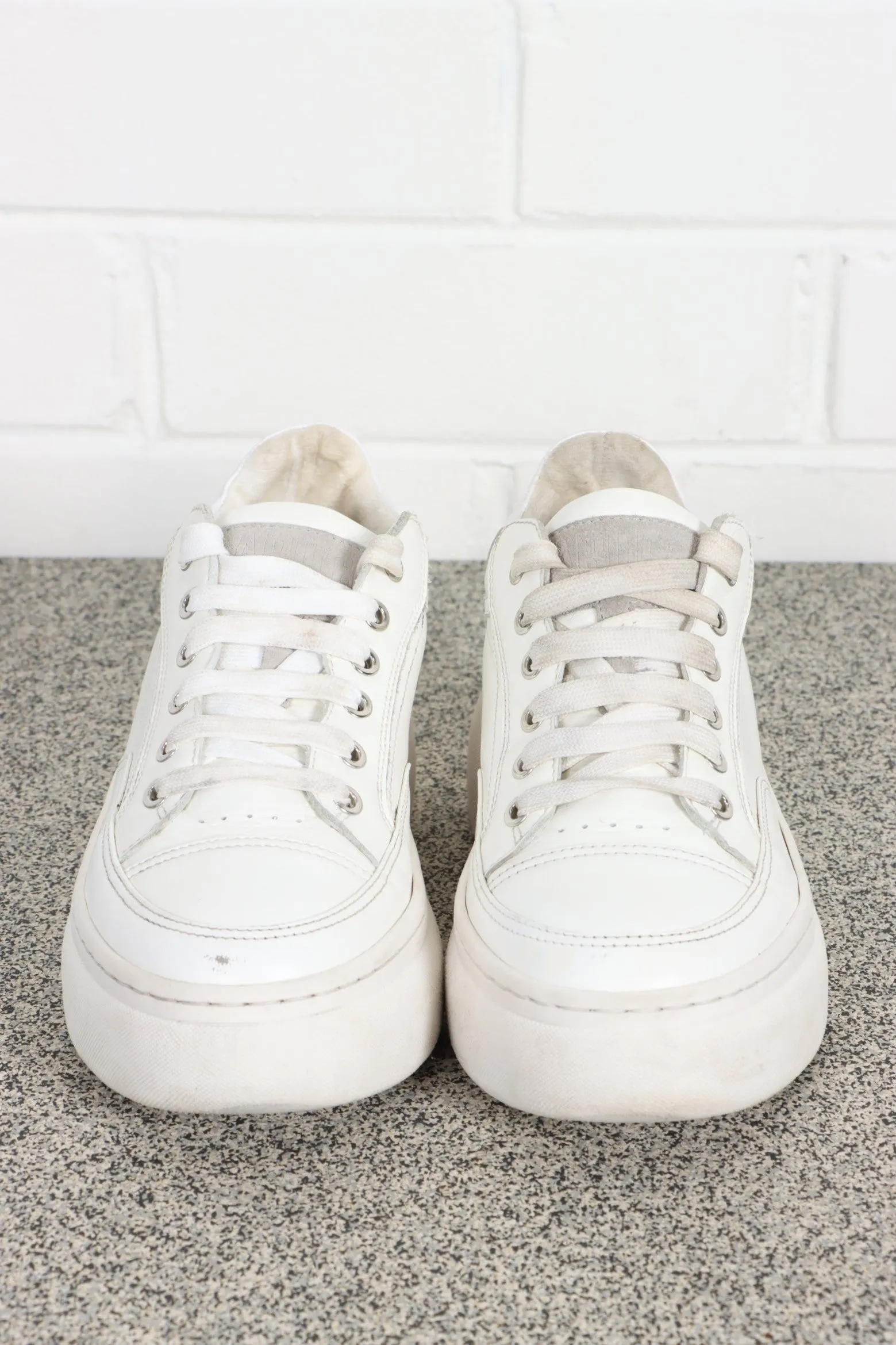 LABUCQ LB Tour Club Leather & Suede Platform Sneakers (38)